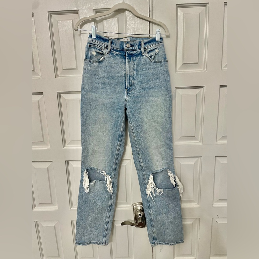 Abercrombie 90s Straight Ultra High Rise Jeans Size 26